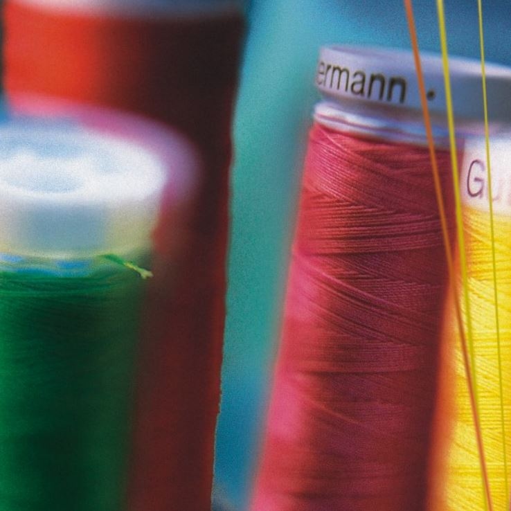 Naaigaren Gütermann 500 meter polyester 702